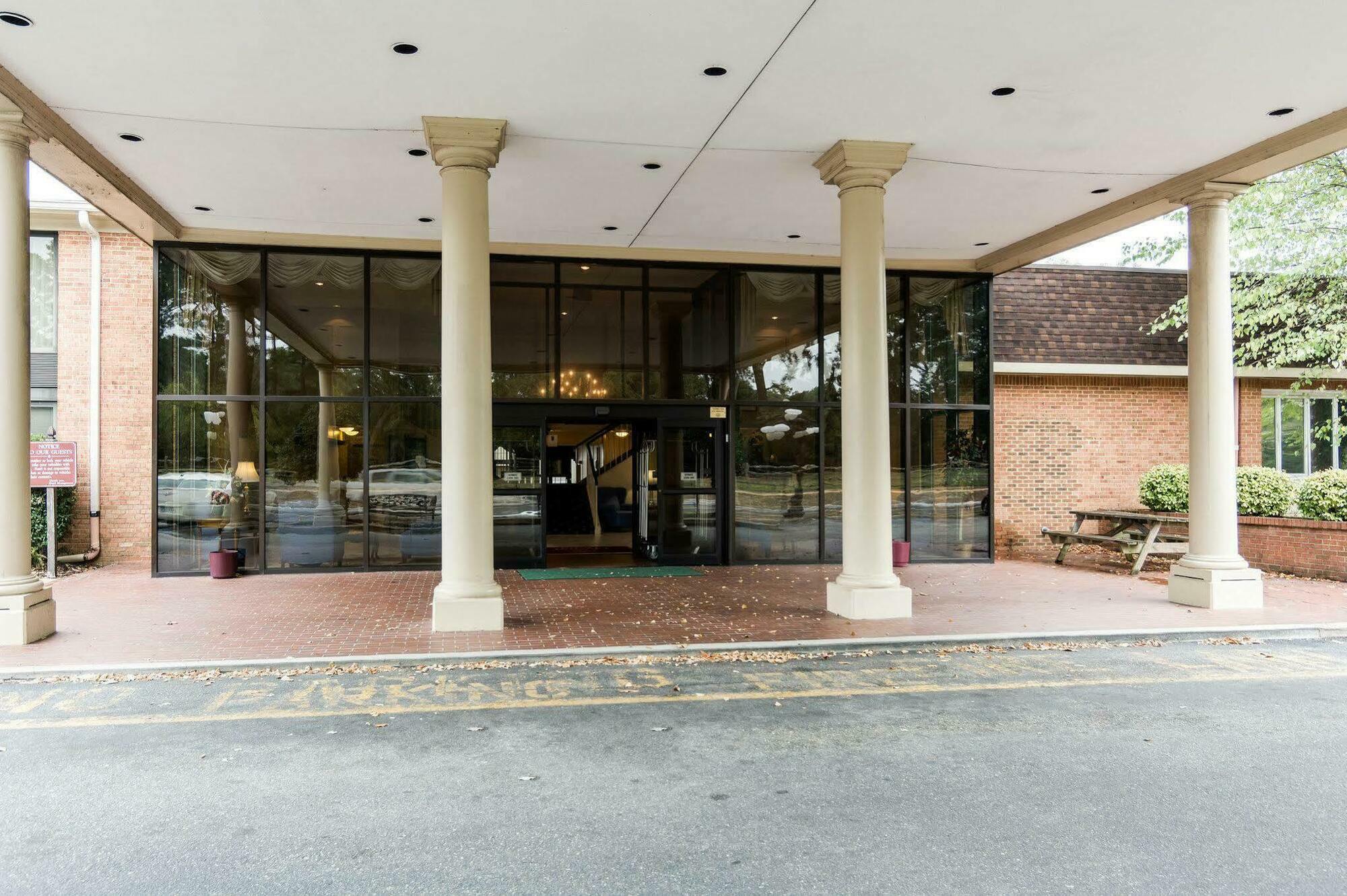 Best Western Williamsburg Historic District Ngoại thất bức ảnh