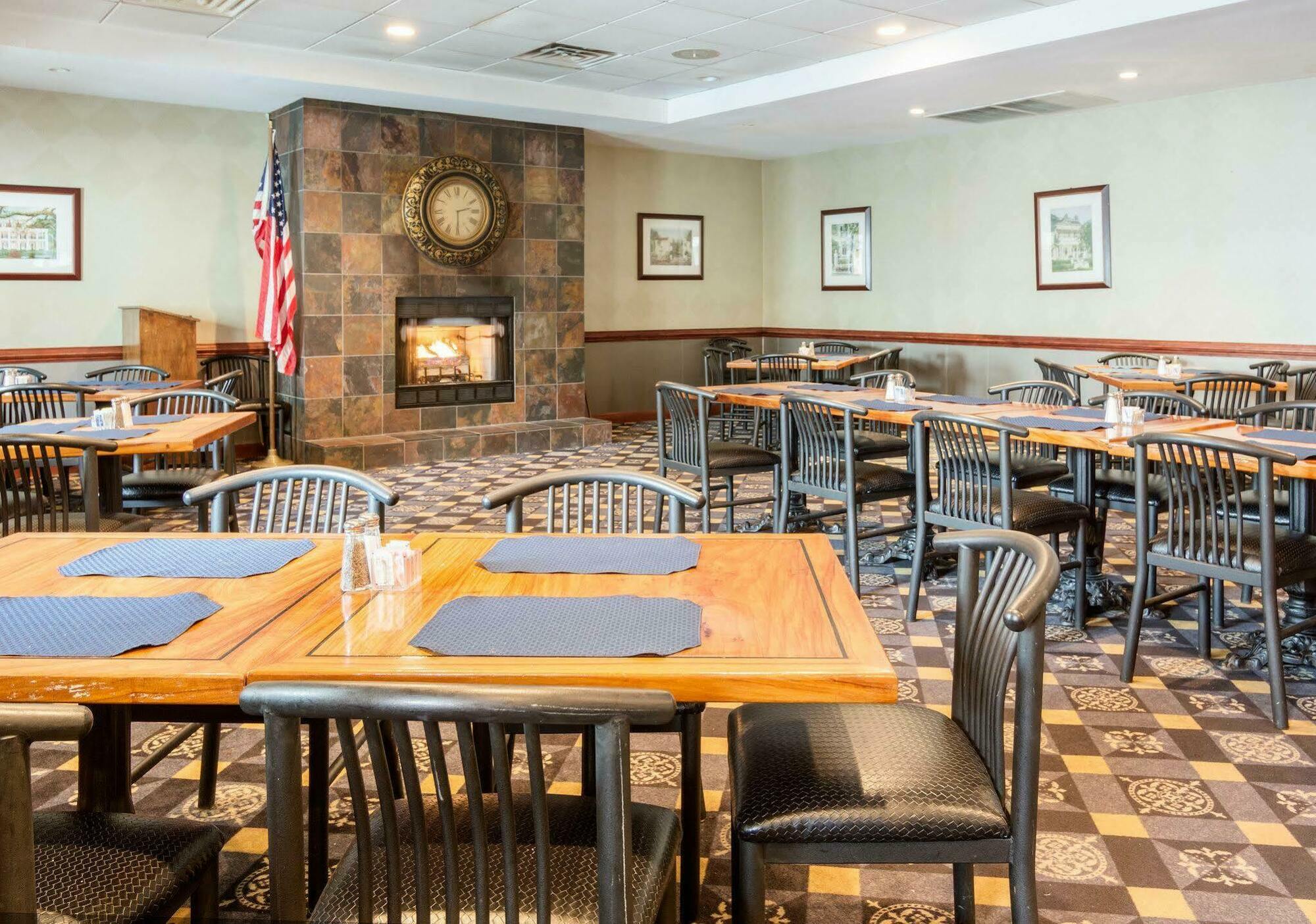 Best Western Williamsburg Historic District Ngoại thất bức ảnh
